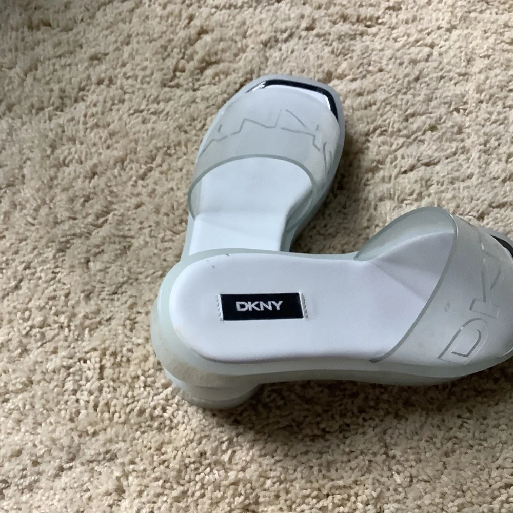 Shoes - Picture 11 of 12